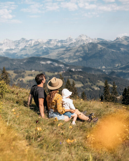 Gstaad für Familien: Wandern im Berner Oberland